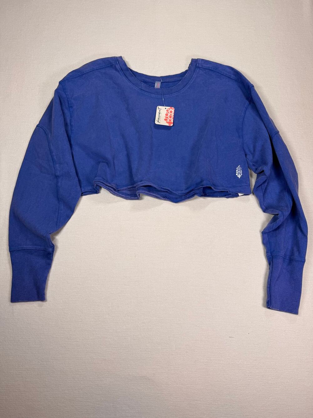 FP Movement Free People Blue Ultra Cropped Sweatshirt Long Sleeve XS NWT Flaw